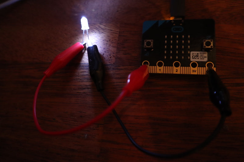 Automatic Lights Using the micro:bit's Built-in Sensor